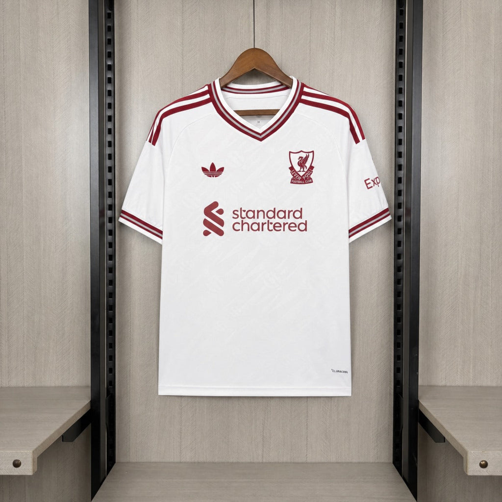 Liverpool Visitante 26/27