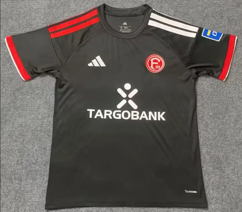 Fortuna Dusseldorf Visitante 2 26/27