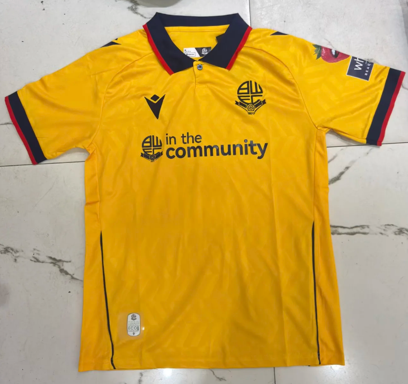 Bolton Visitante 26/27