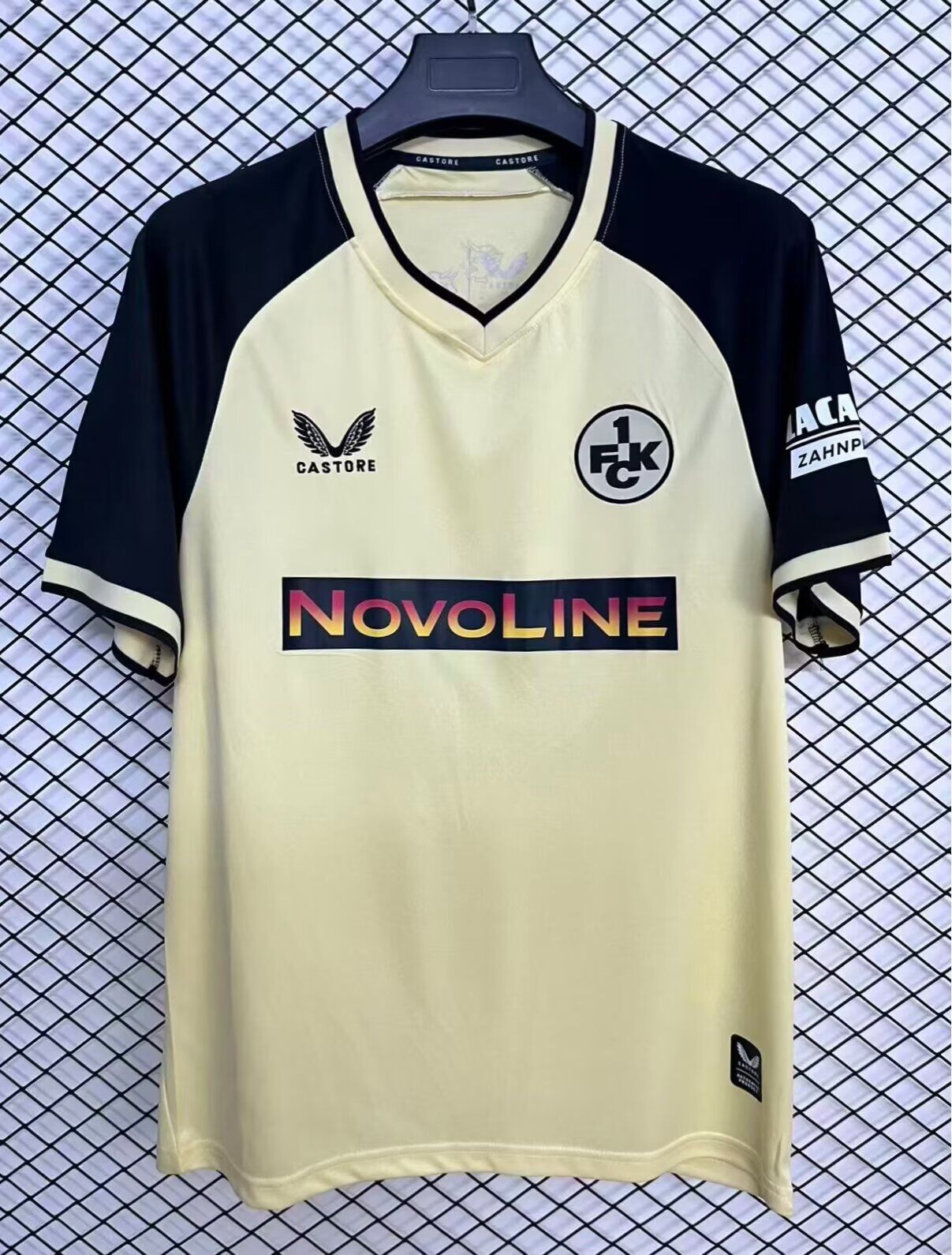 Kaiserslautern Visitante 2 26/27