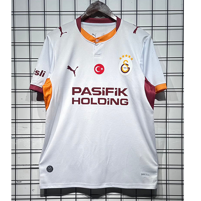Galatasaray Visitante 26/27