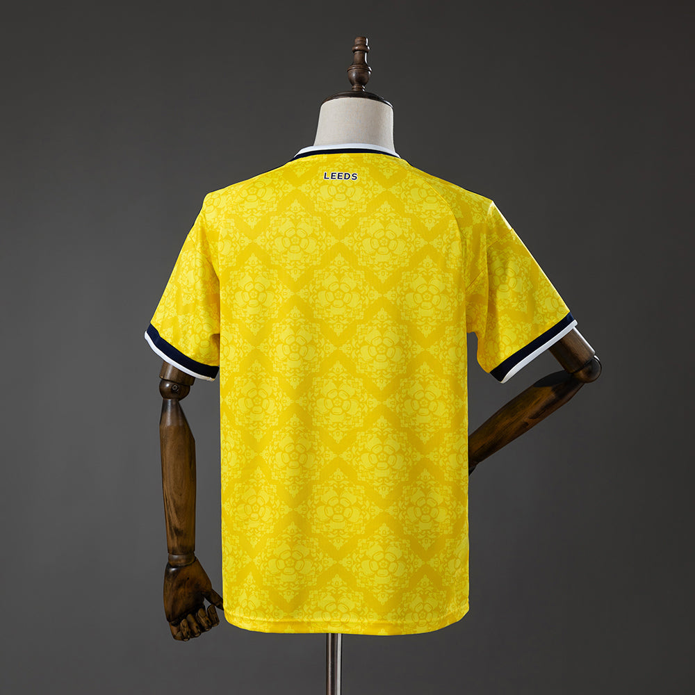 Leeds United Visitante 26/27