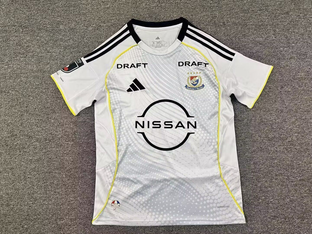 Yokohama Marinos Visitante 2026