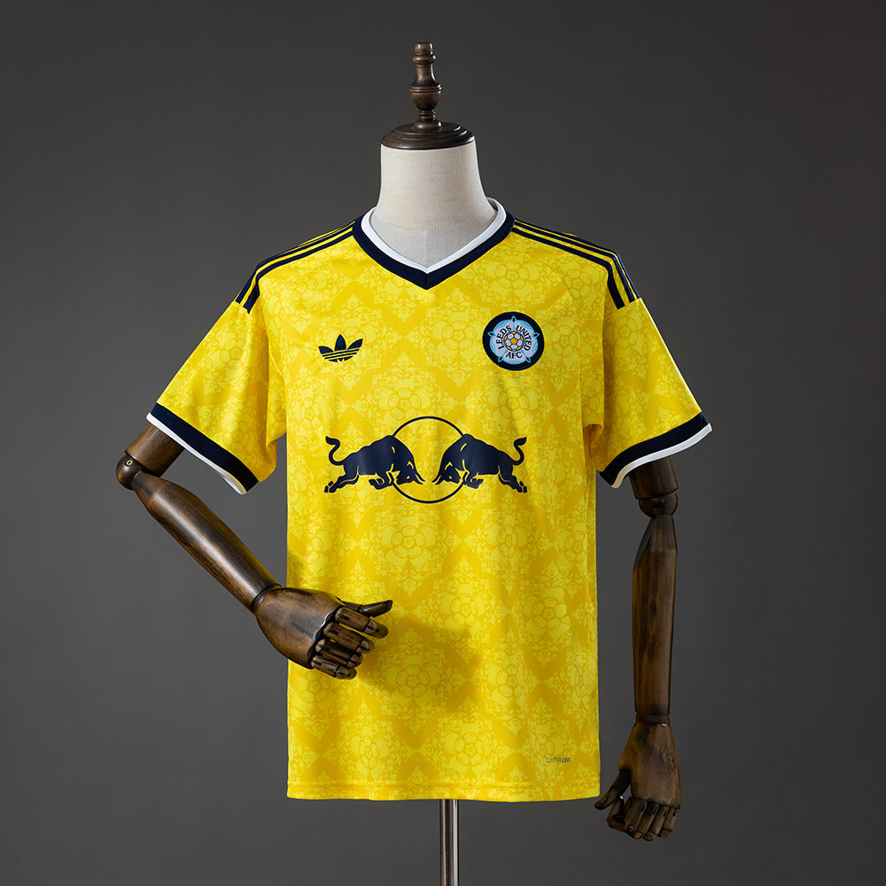 Leeds United Visitante 26/27