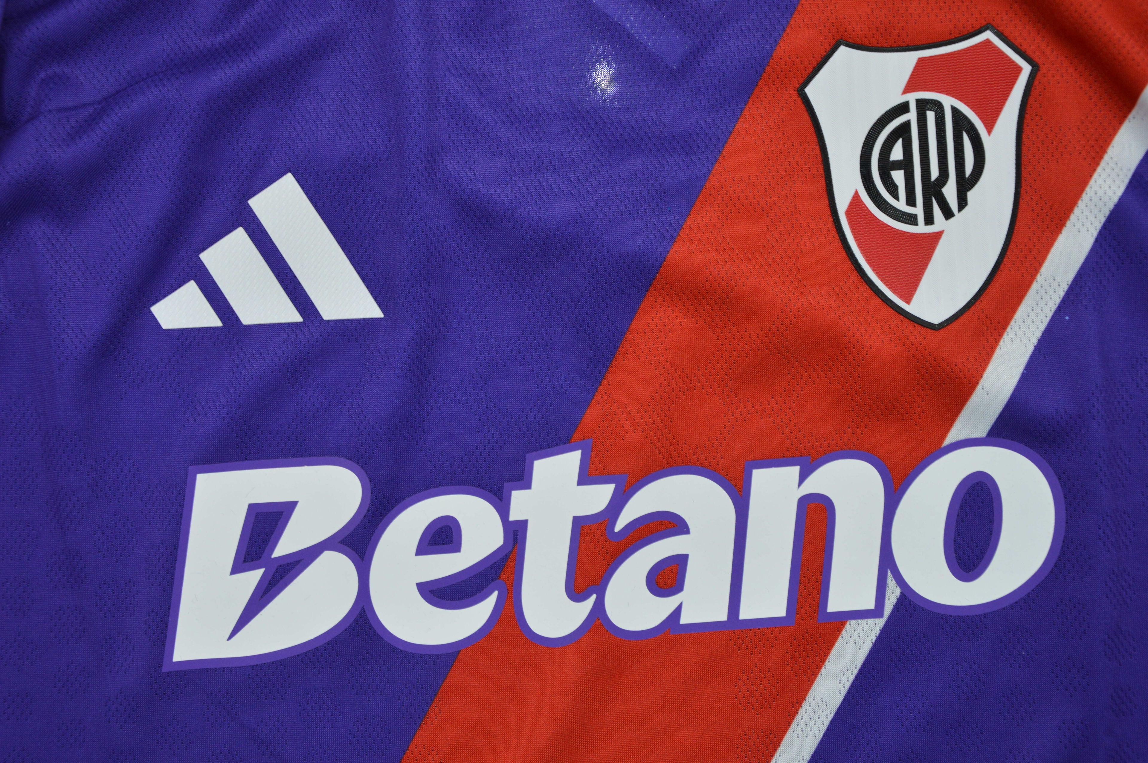 River Plate Visitante 2 2026 AUTHENTIC