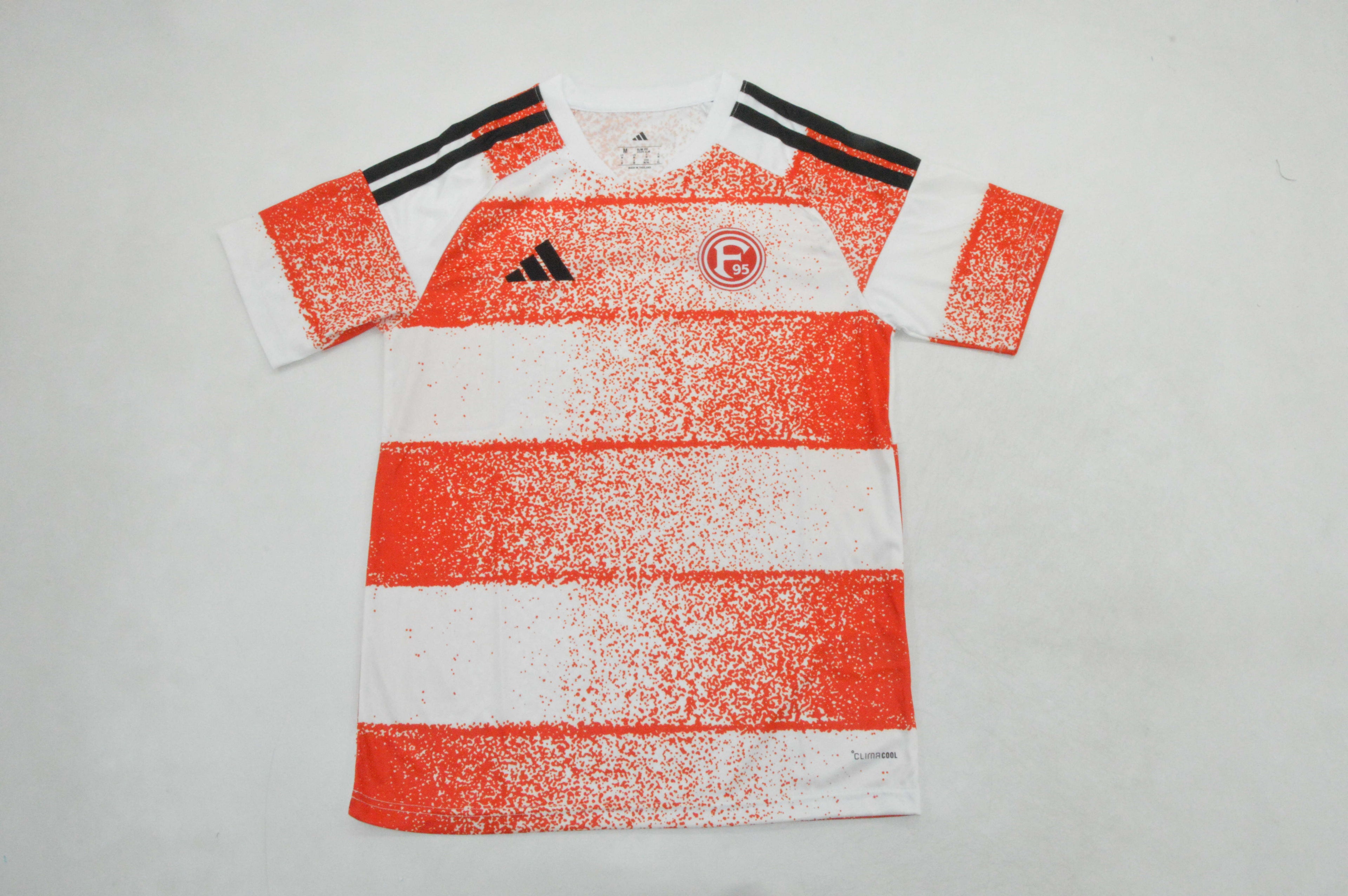 Fortuna Dusseldorf Local 26/27